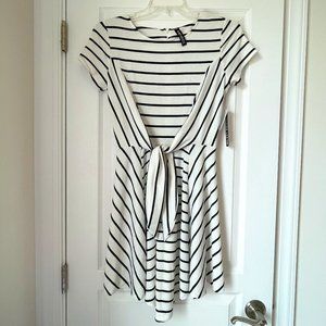 New Women's Design Lab Dress Color/Couleur Size M